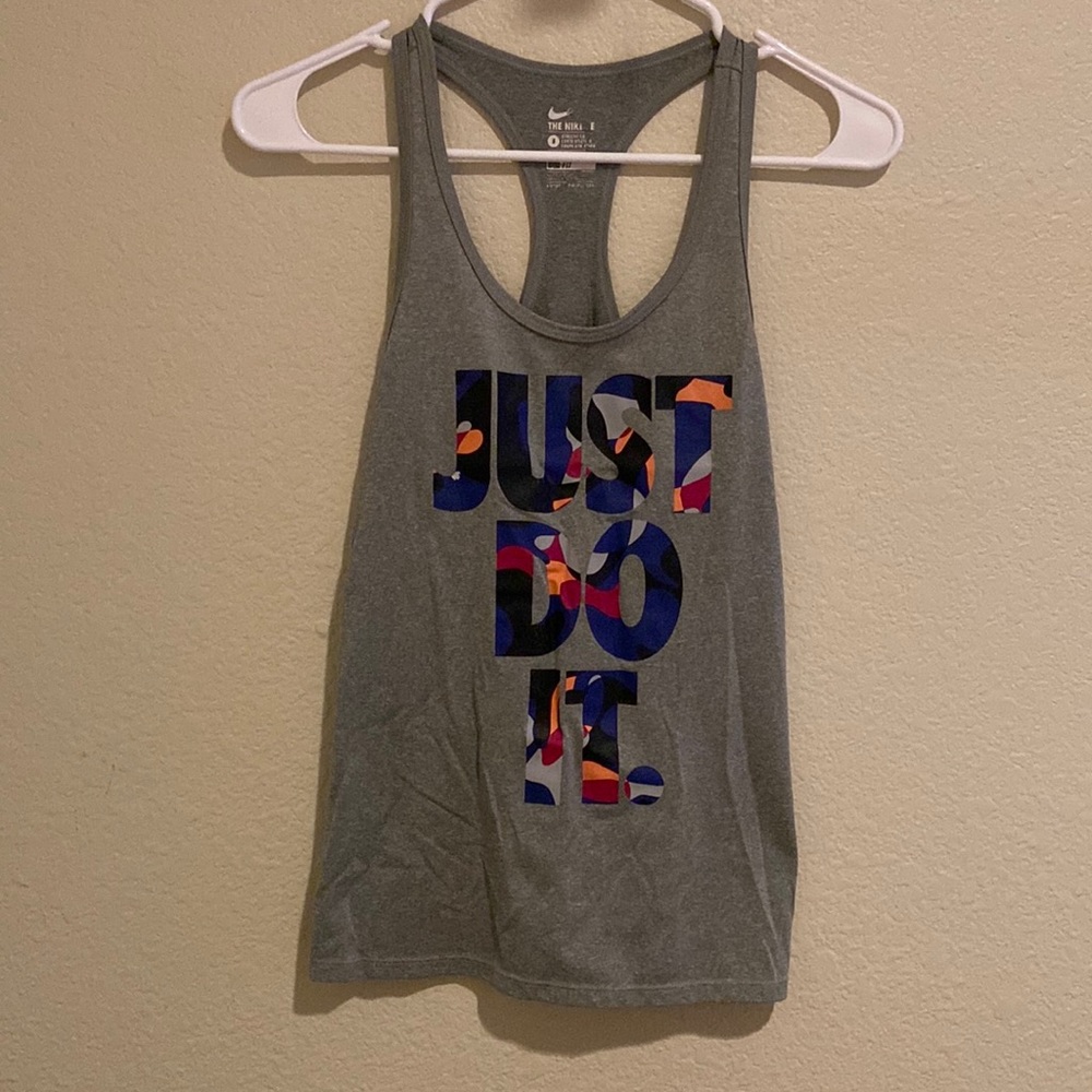 Comfy Nike top